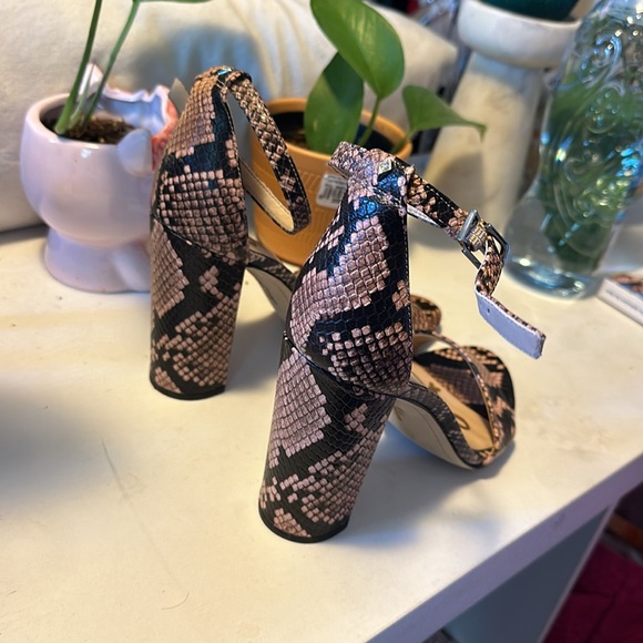 Sam Edelman animal print heels - Picture 4 of 10